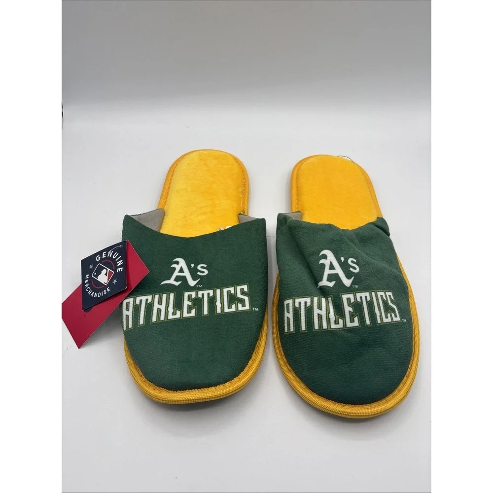 Foco Oakland Athletics‎ Slippers Men's Large (11-12) New